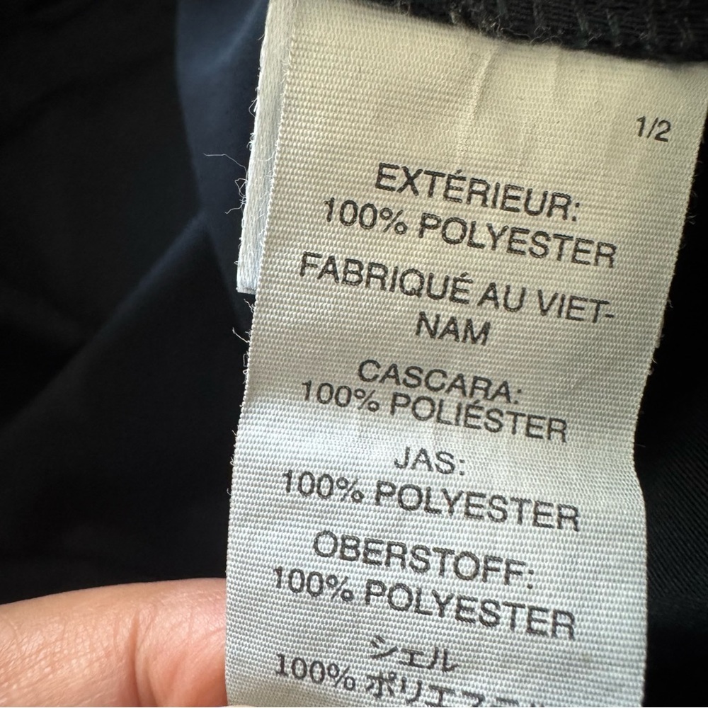 Vuori Navy Blue Meta Jogger Pants size Small - Picture 9 of 10